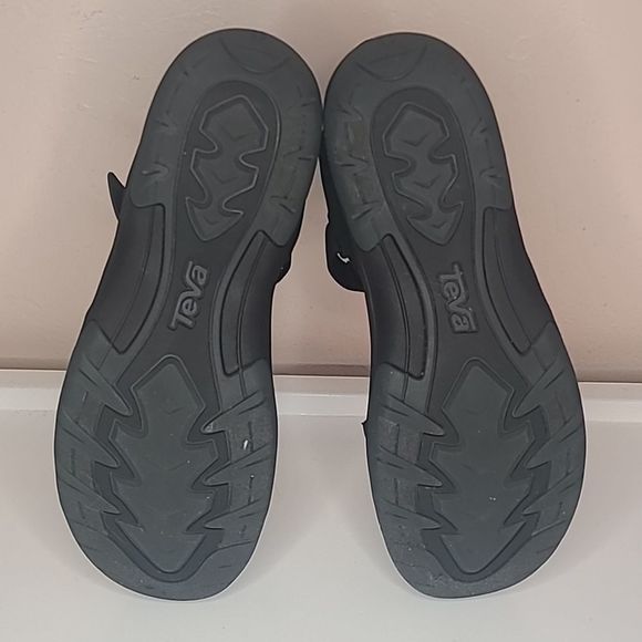 Teva 85 WOMEN'S TIRRA Close Toed Sandal Black Size 7M - Picture 9 of 12